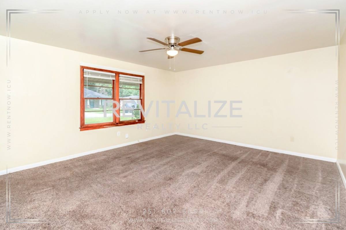 Apartment for rent at 1815 Ogburn Ave, Mobile, AL 36605