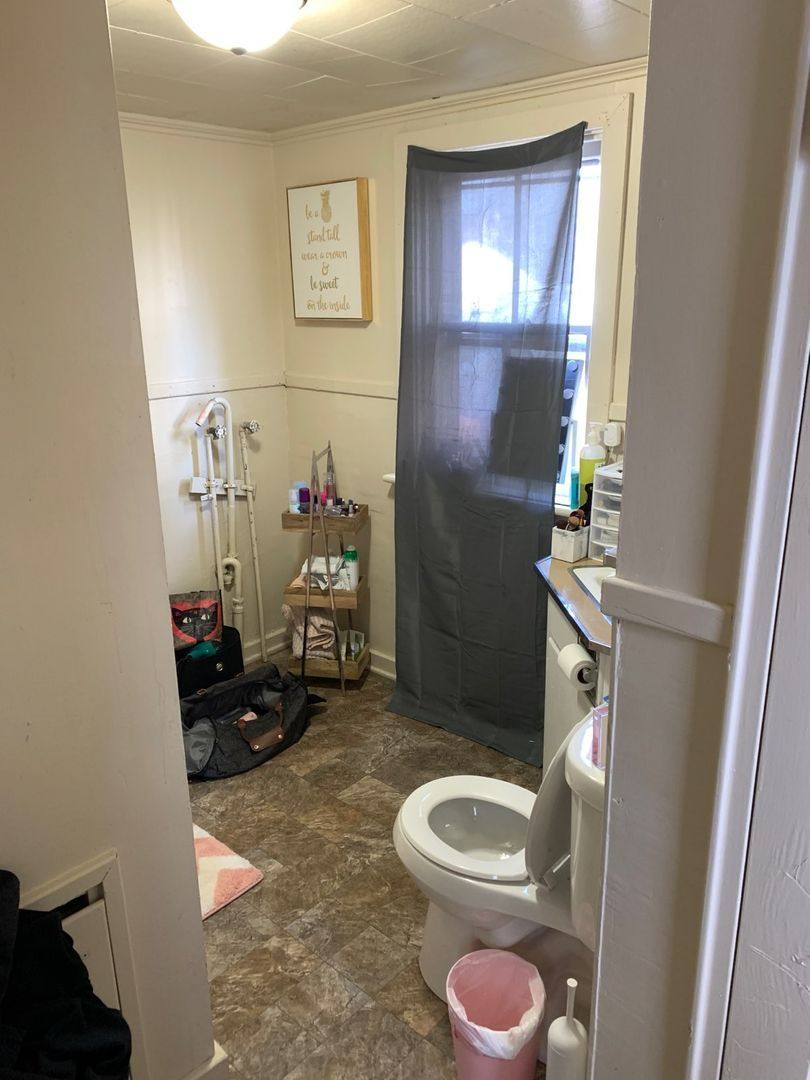 Apartment for rent at 209 N Bedford, Carlisle, PA 17013