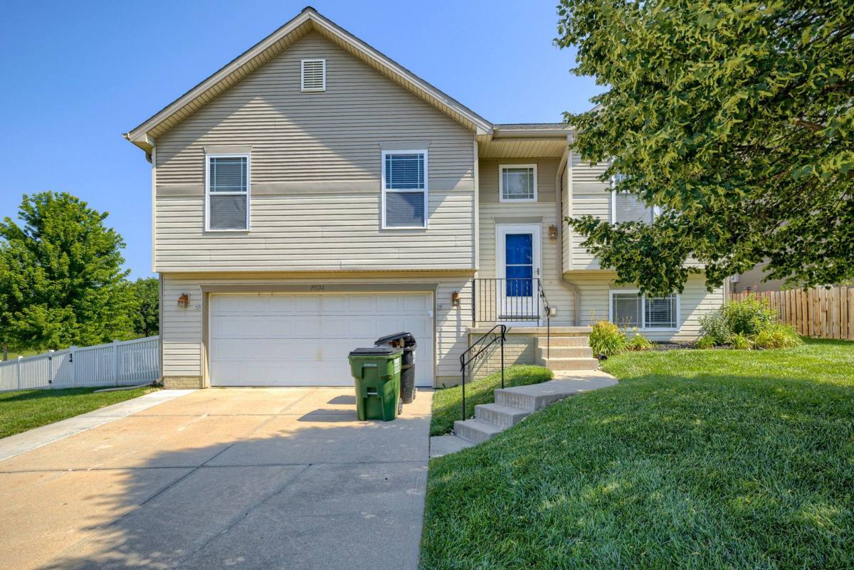 House for rent at 19714 Laci St, Omaha, NE 68135