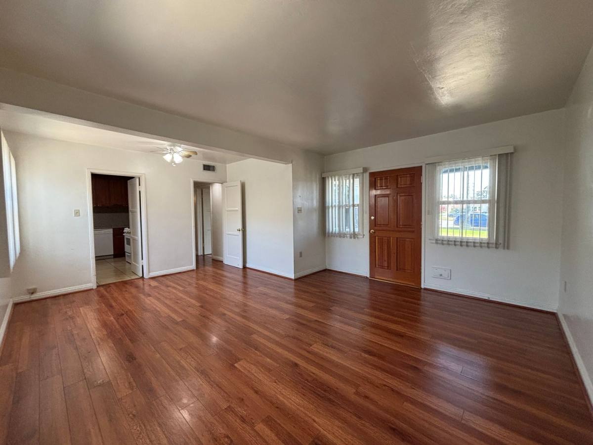 Apartment for rent at 625-633 1 2 W Glenoaks Blvd, Glendale, CA 91202
