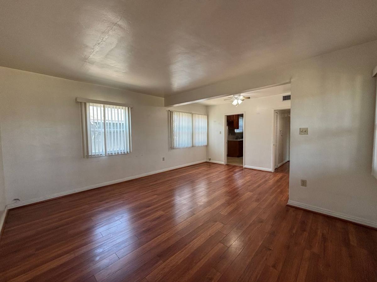 Apartment for rent at 625-633 1 2 W Glenoaks Blvd, Glendale, CA 91202
