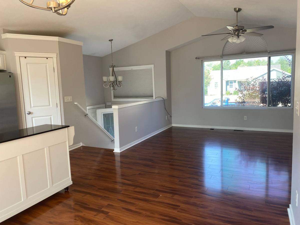 House for rent at 922 Peachcrest Court NE, Grand Rapids, MI 49505