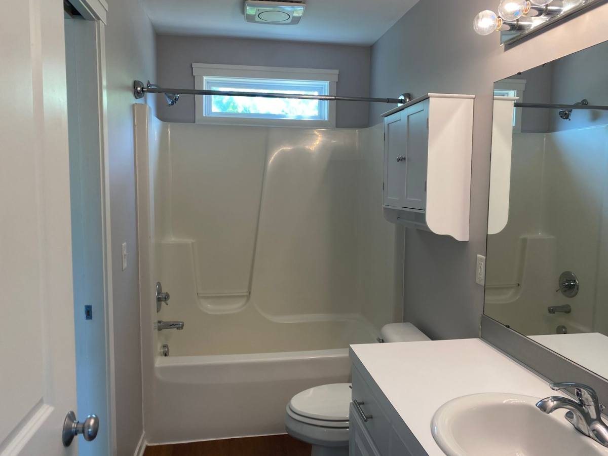 House for rent at 922 Peachcrest Court NE, Grand Rapids, MI 49505