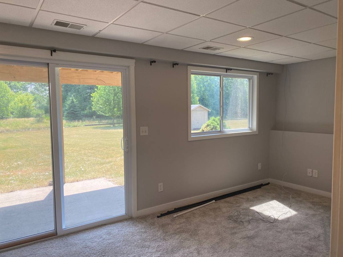 House for rent at 922 Peachcrest Court NE, Grand Rapids, MI 49505