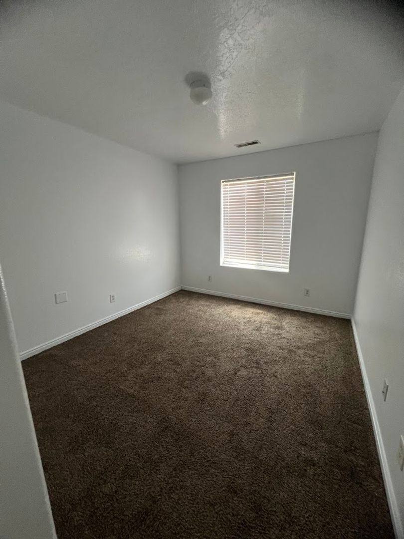 House for rent at 420 W 2000 N, Cedar City, UT 84720