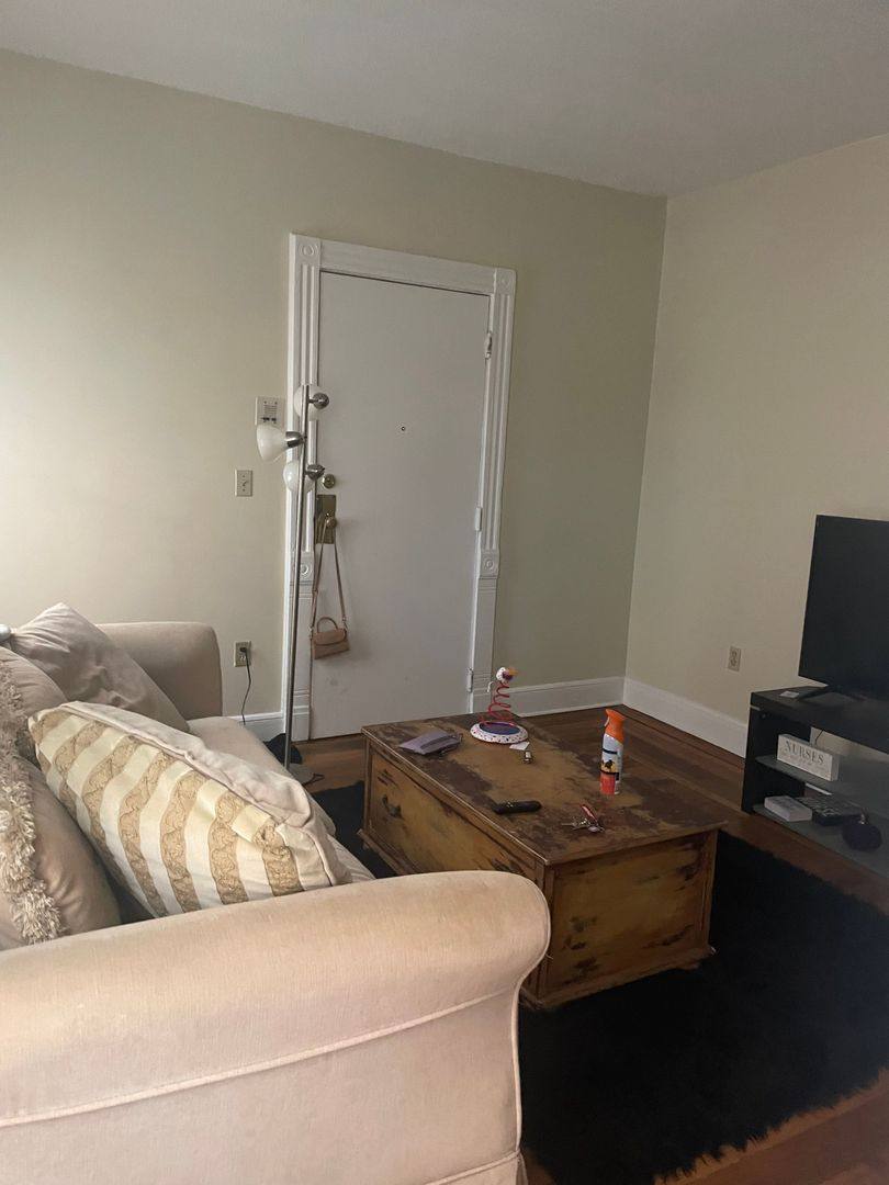 Apartment for rent at 98 Howe St, New Haven, CT 06511