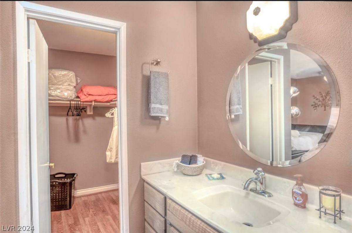 Townhouse for rent at 4674 Monterey Circle, Las Vegas, NV 89169