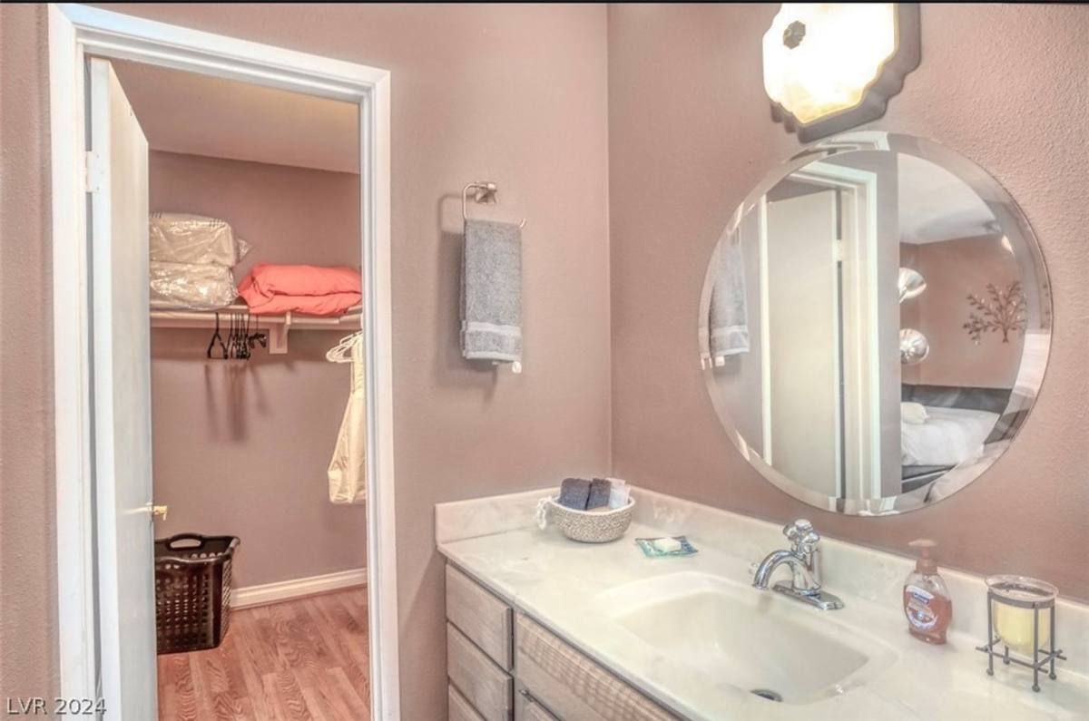 Townhouse for rent at 4674 Monterey Circle, Las Vegas, NV 89169