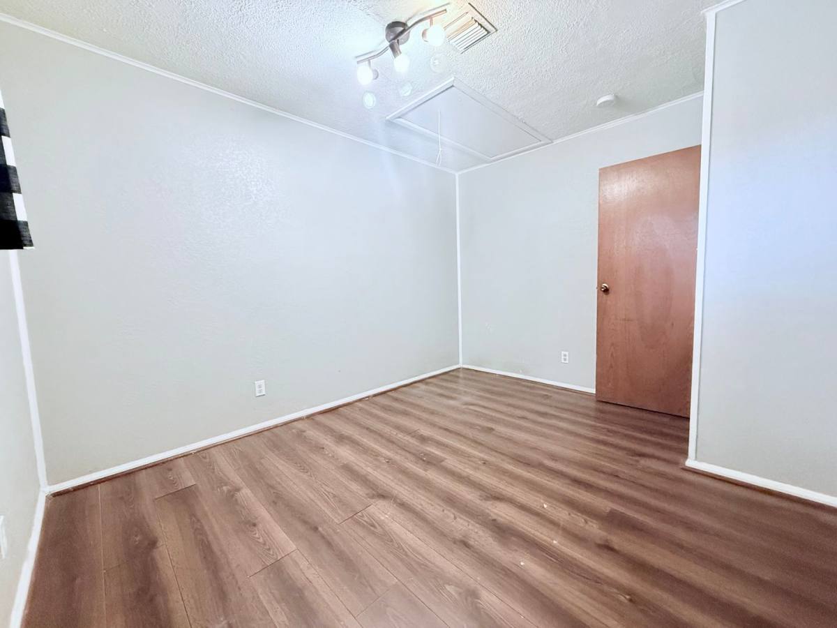 House for rent at 712 Maxwell St, Waterloo, IA 50701
