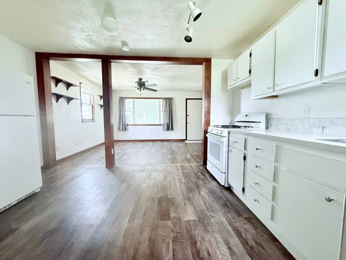 House for rent at 712 Maxwell St, Waterloo, IA 50701