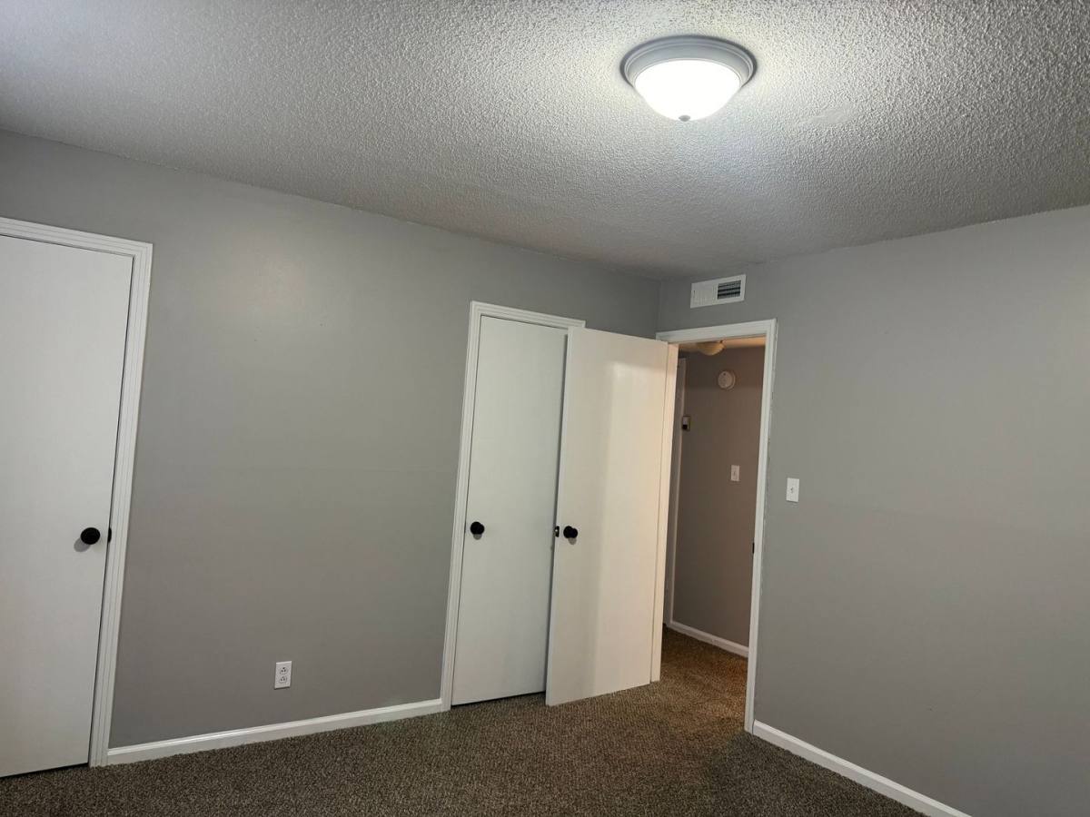 Apartment for rent at 526 Main St, Clarksville, TN 37040