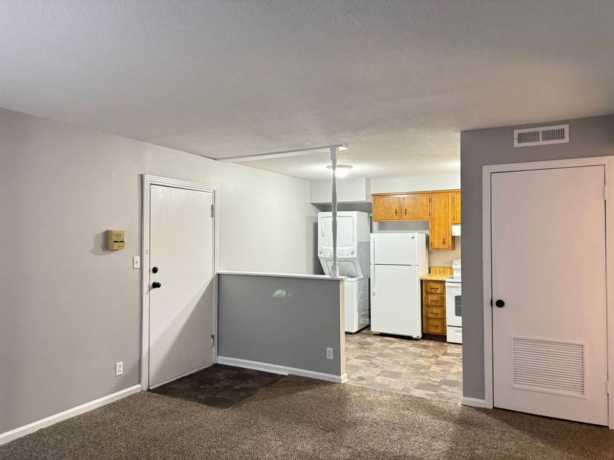 Apartment for rent at 526 Main St, Clarksville, TN 37040