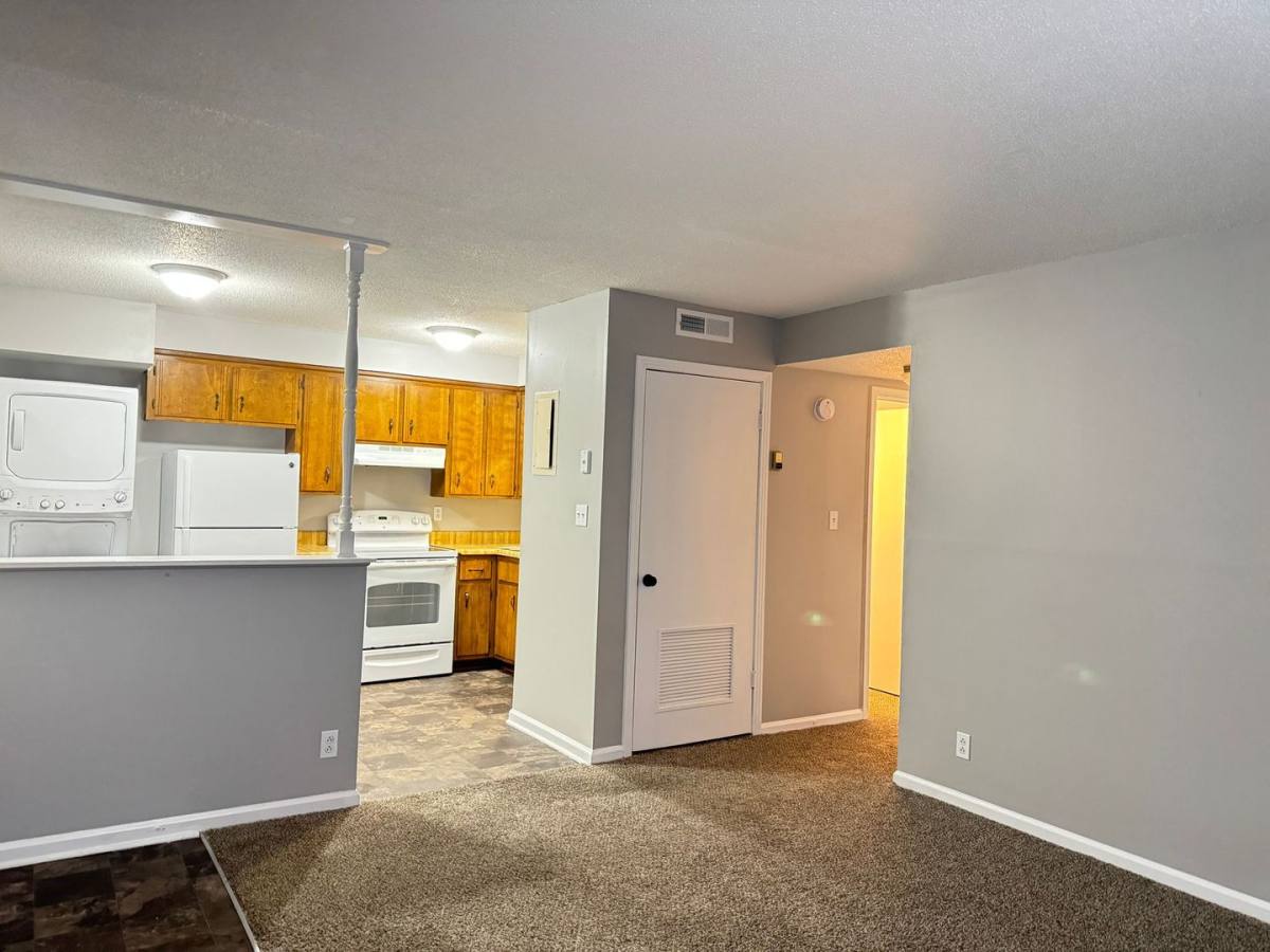 Apartment for rent at 526 Main St, Clarksville, TN 37040