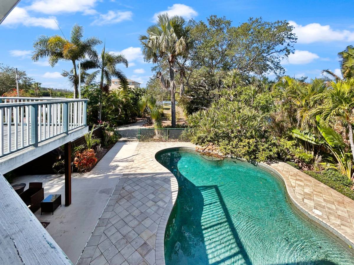 House for rent at 3033 Pineview Dr, Holiday, FL 34691