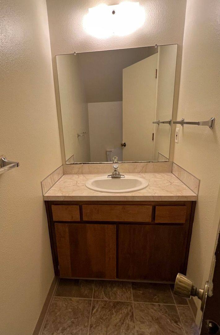 Townhouse for rent at 100-190 SE Viewmont Ave, Corvallis, OR 97333