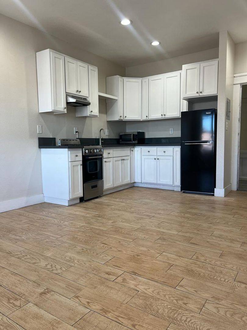 Apartment for rent at 2735 Commercial St, San Diego, CA 92113