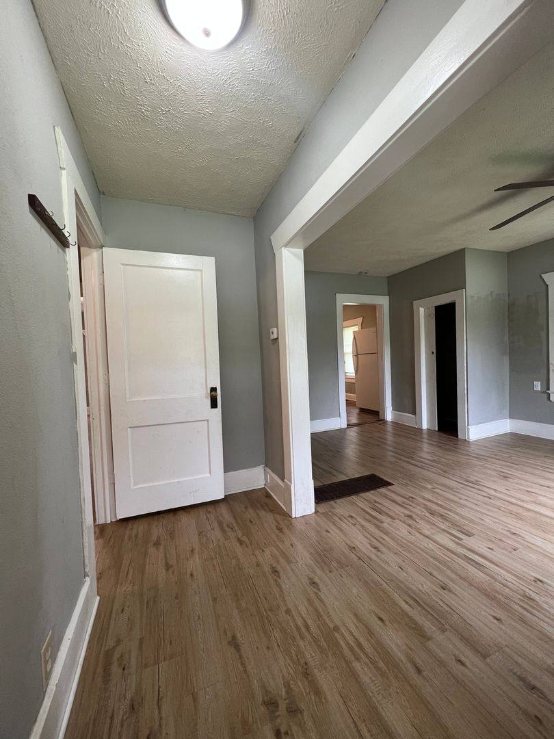 House for rent at 1522 W High St, Springfield, MO 65802