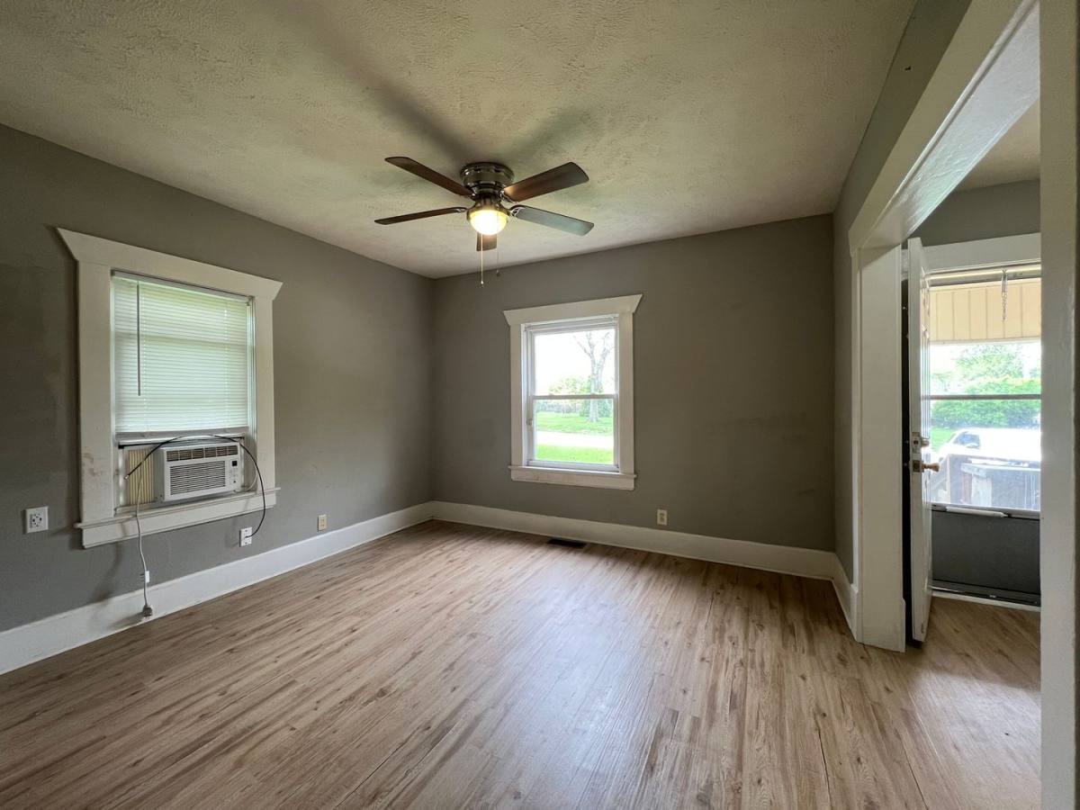 House for rent at 1522 W High St, Springfield, MO 65802
