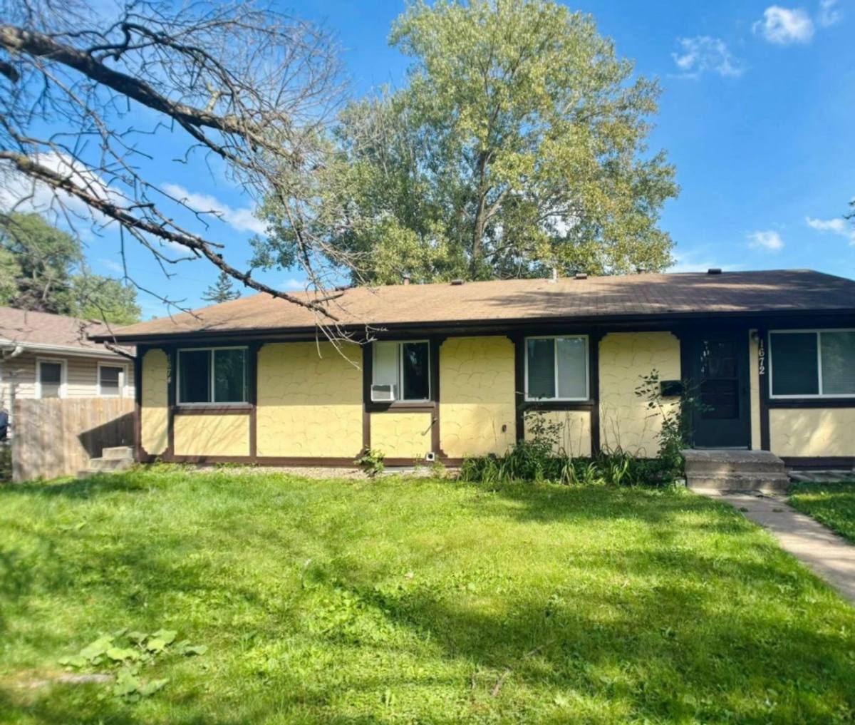 Apartment for rent at 1672 Manton St, Saint Paul, MN 55106