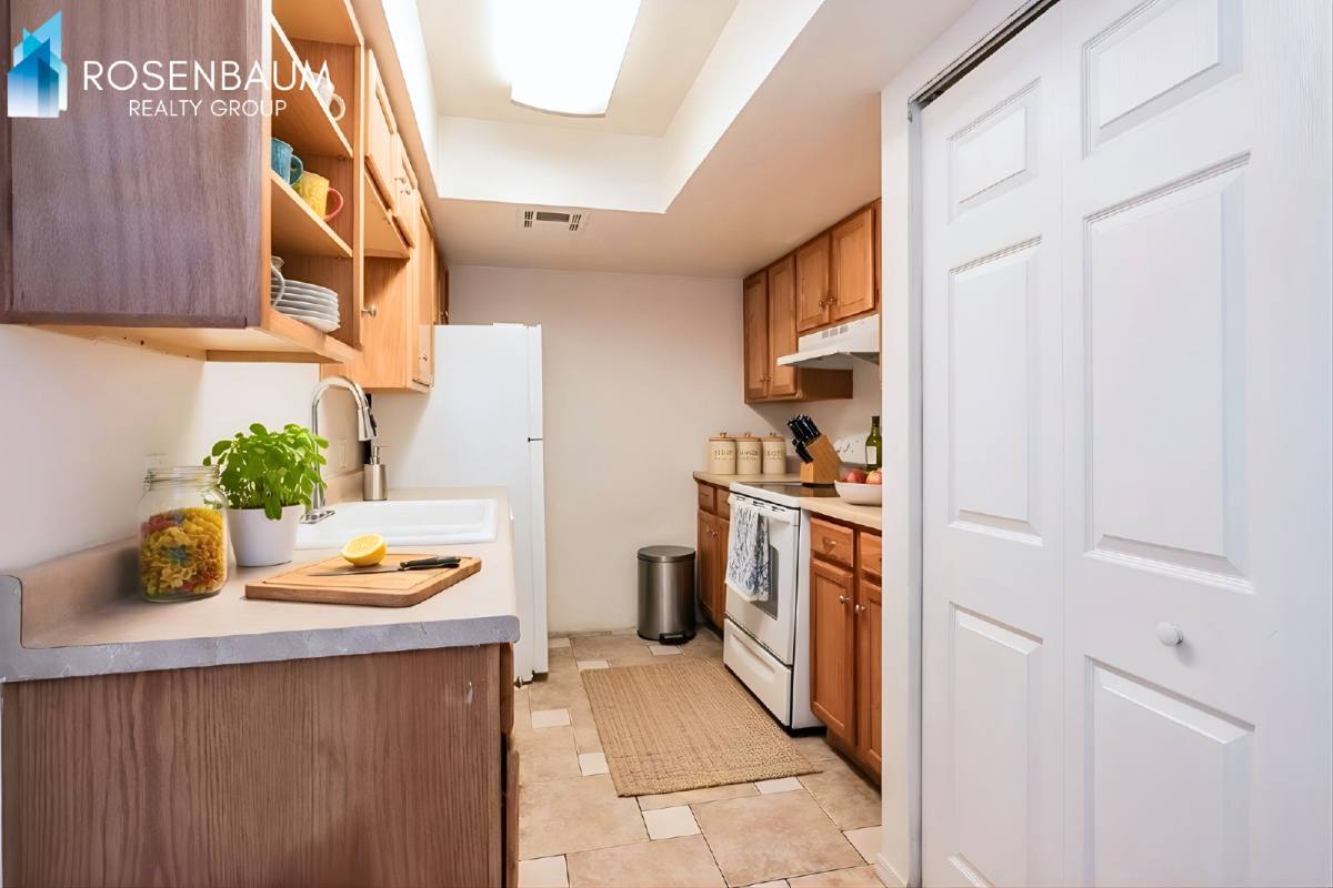 Apartment for rent at 455 W Kelso St, Tucson, AZ 85705