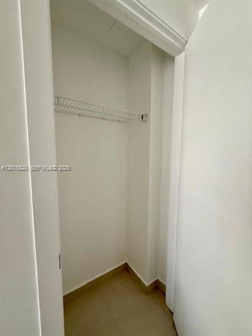 Apartment for rent at 1050 Brickell Ave, Miami, FL 33131