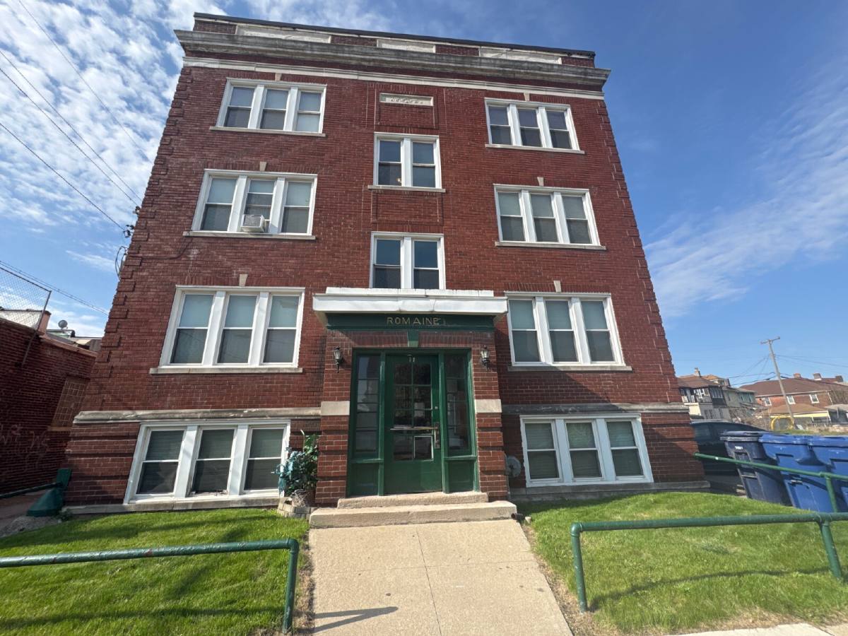 Apartment for rent at 11 Linden St #101, River Rouge, MI 48218