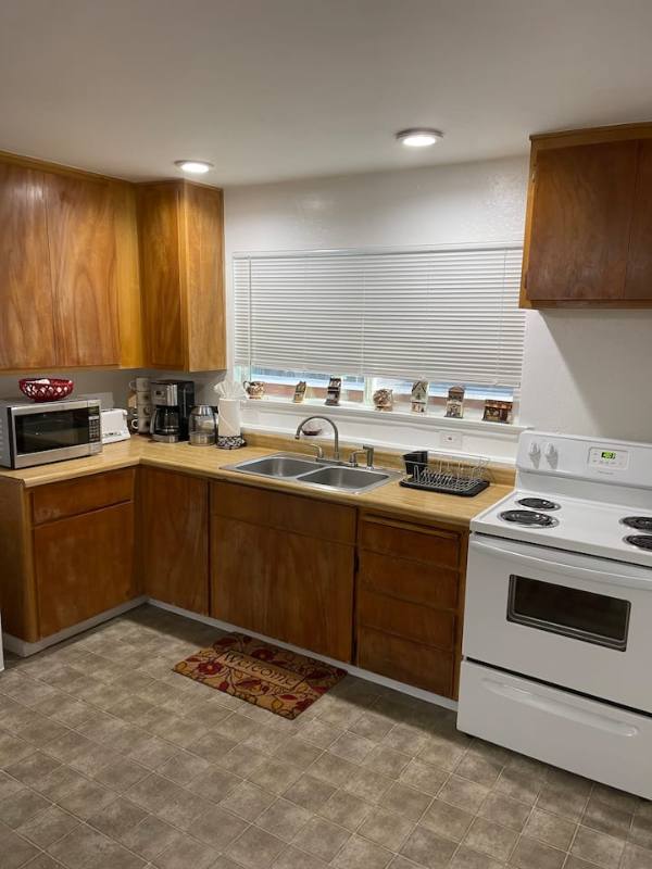 Apartment for rent at 3345 Lakeshore #6, Lakeport, CA 95453