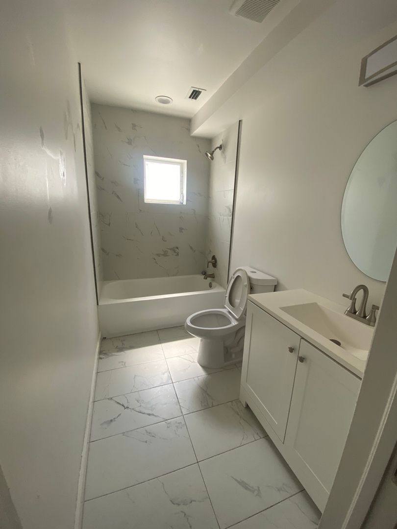 House for rent at 809 E Broward Blvd, Fort Lauderdale, FL 33301