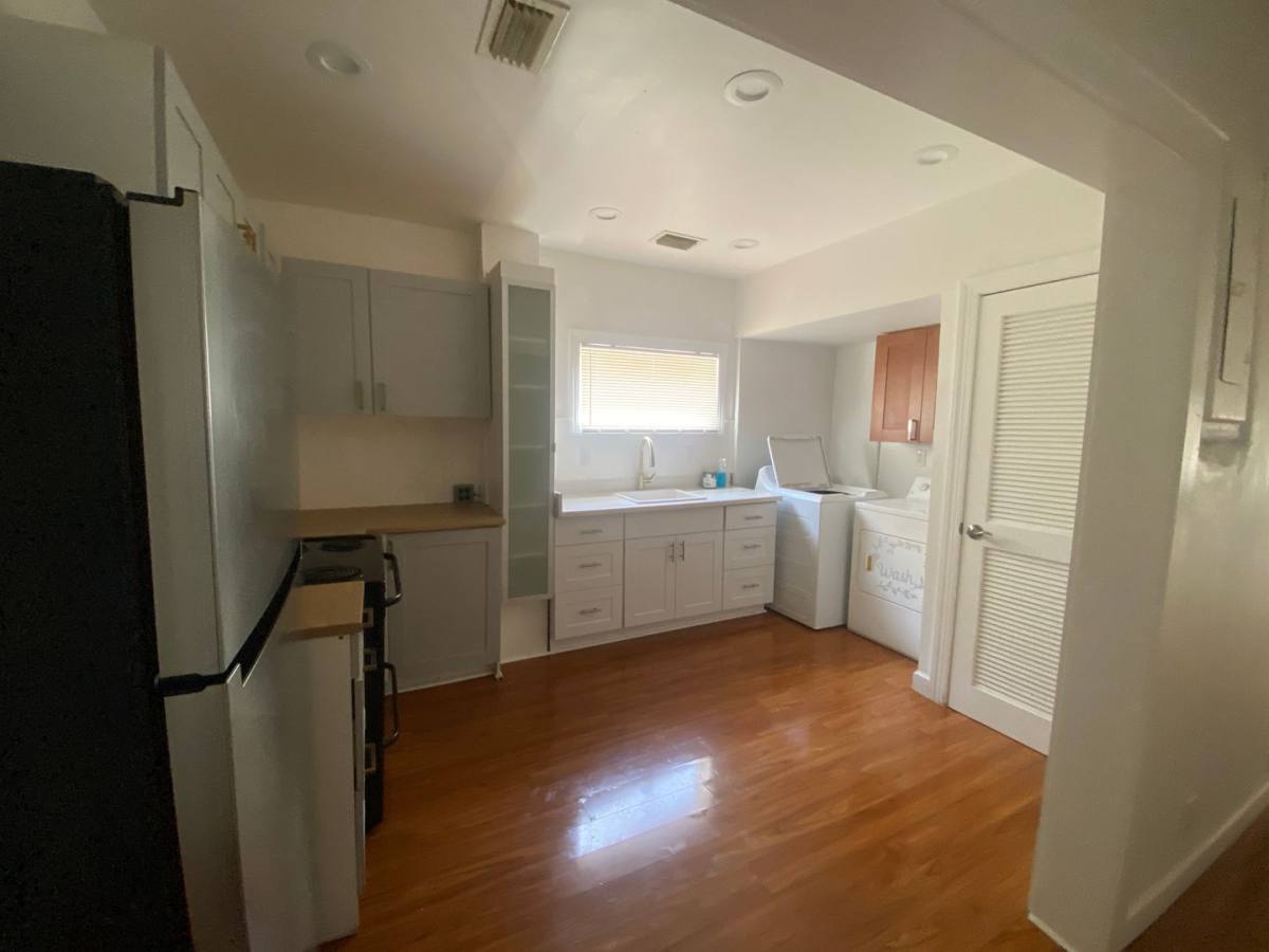 House for rent at 809 E Broward Blvd, Fort Lauderdale, FL 33301