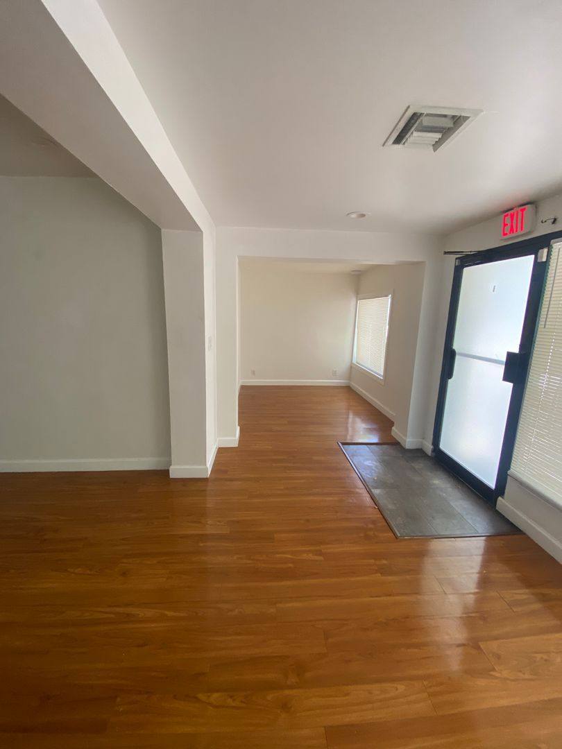 House for rent at 809 E Broward Blvd, Fort Lauderdale, FL 33301