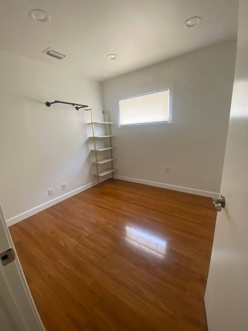 House for rent at 809 E Broward Blvd, Fort Lauderdale, FL 33301
