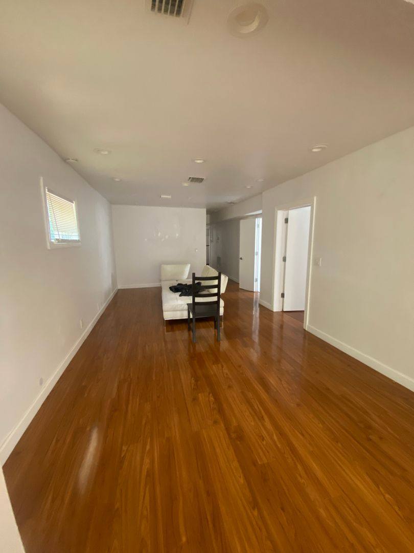 House for rent at 809 E Broward Blvd, Fort Lauderdale, FL 33301