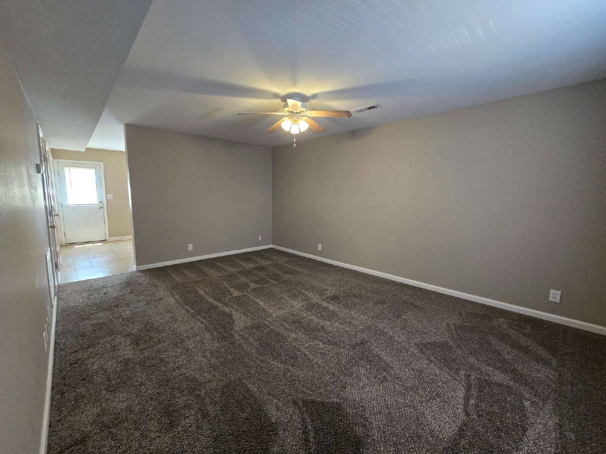 Townhouse for rent at 248-2B Executive Ave, Clarksville, TN 37042