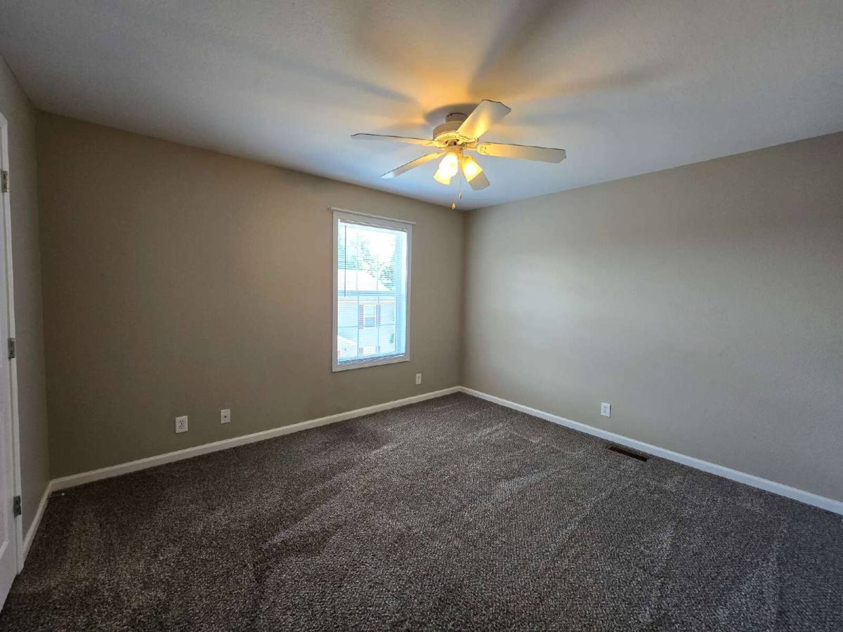 Townhouse for rent at 248-2B Executive Ave, Clarksville, TN 37042