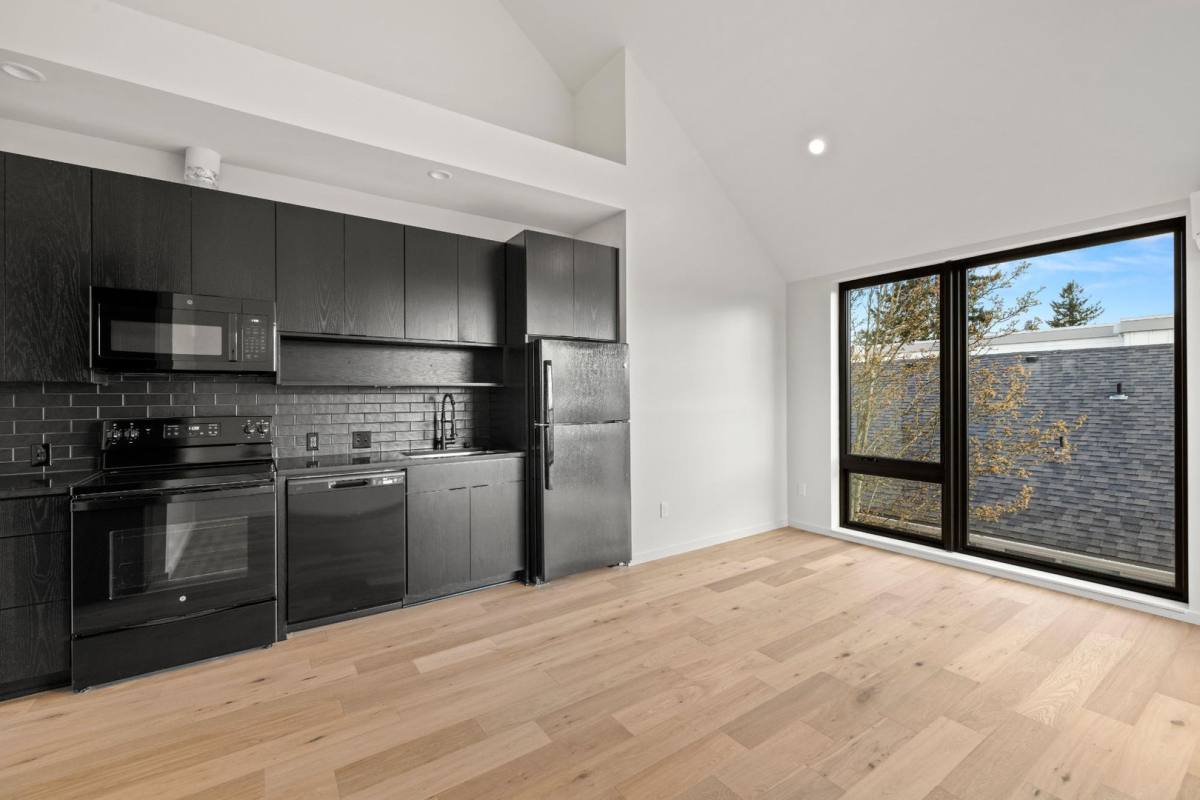 Apartment for rent at 1615 N Willis Blvd, Portland, OR 97217