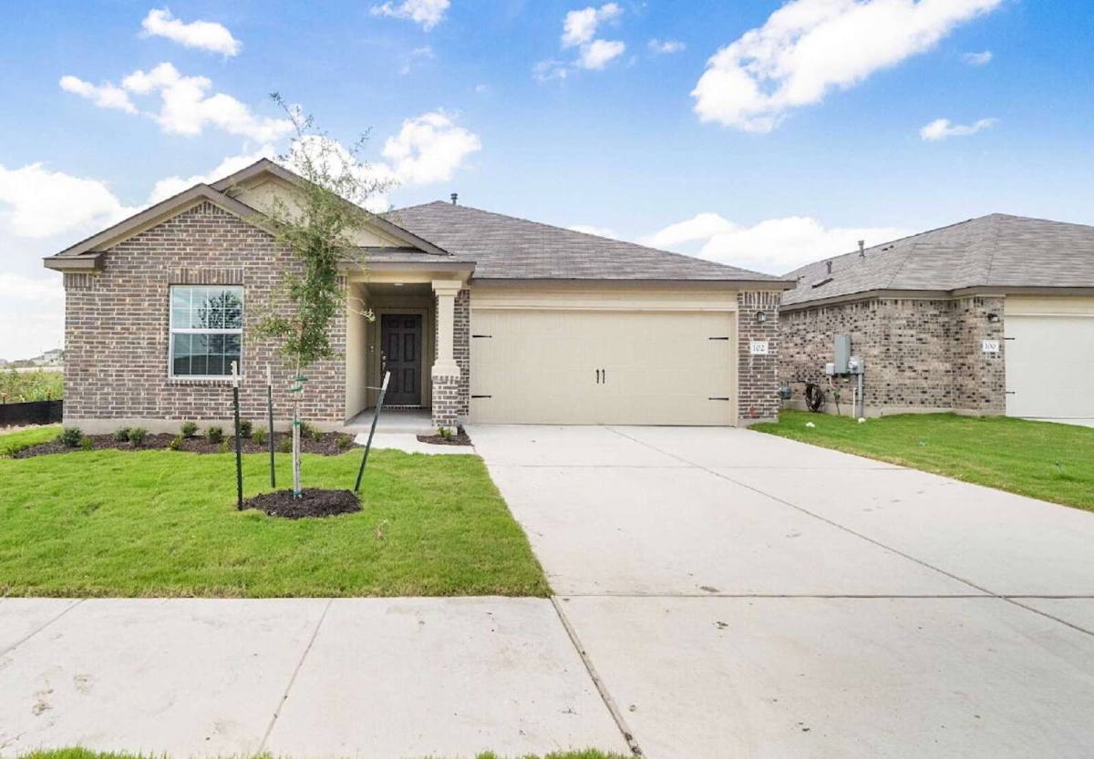 House for rent at 102 Sebring Circle, Hutto, TX 78634