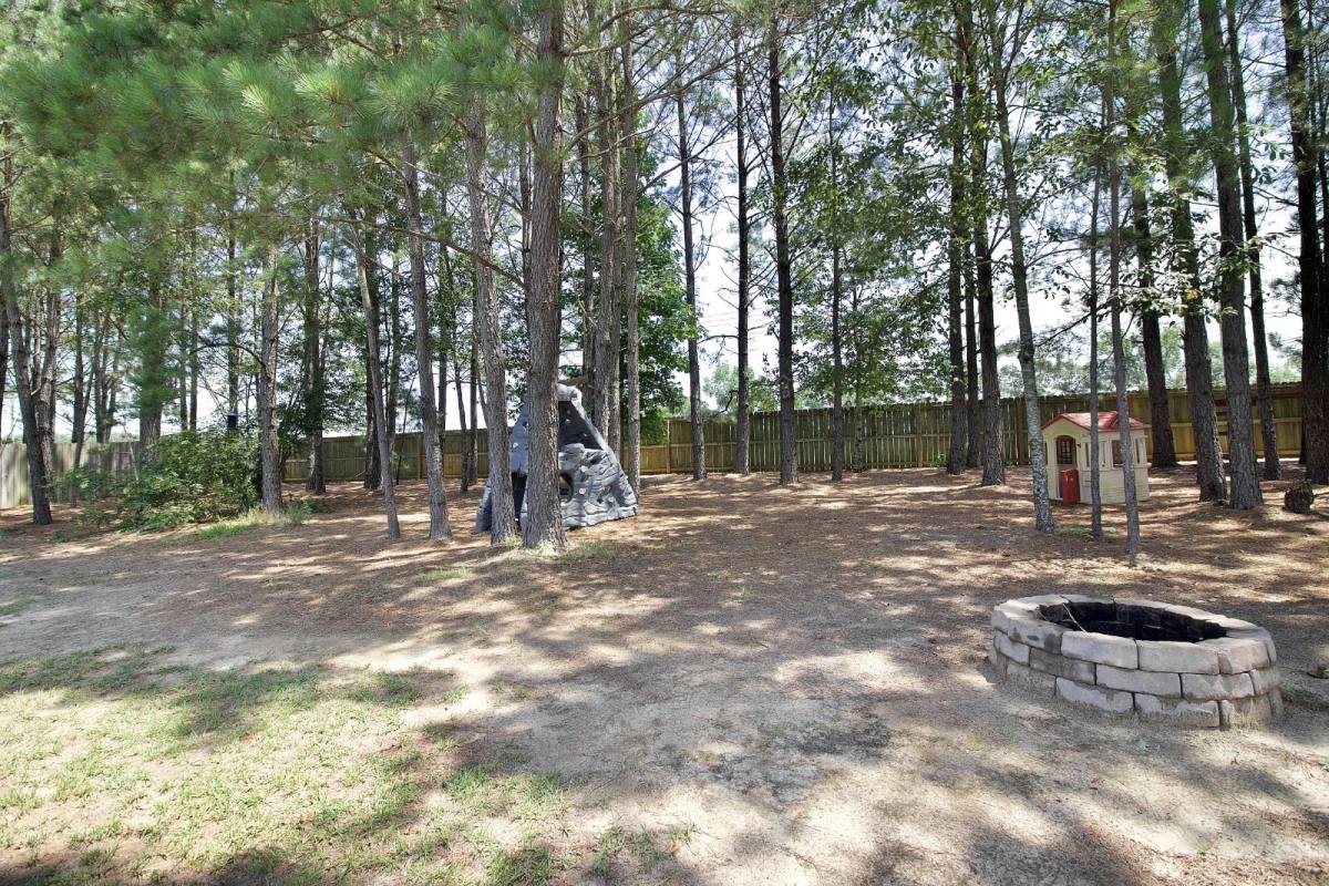 House for rent at 197 Caswell Pines Lane, Raeford, NC 28376