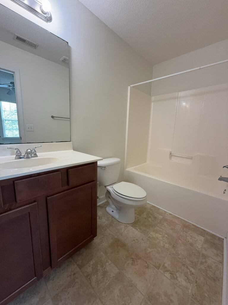 Townhouse for rent at 207 Lanieve Court #10, Hubert, NC 28539
