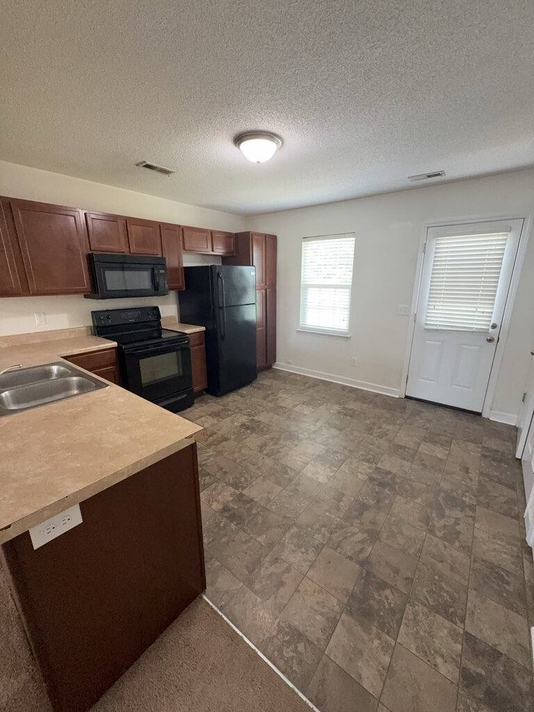 Townhouse for rent at 207 Lanieve Court #10, Hubert, NC 28539