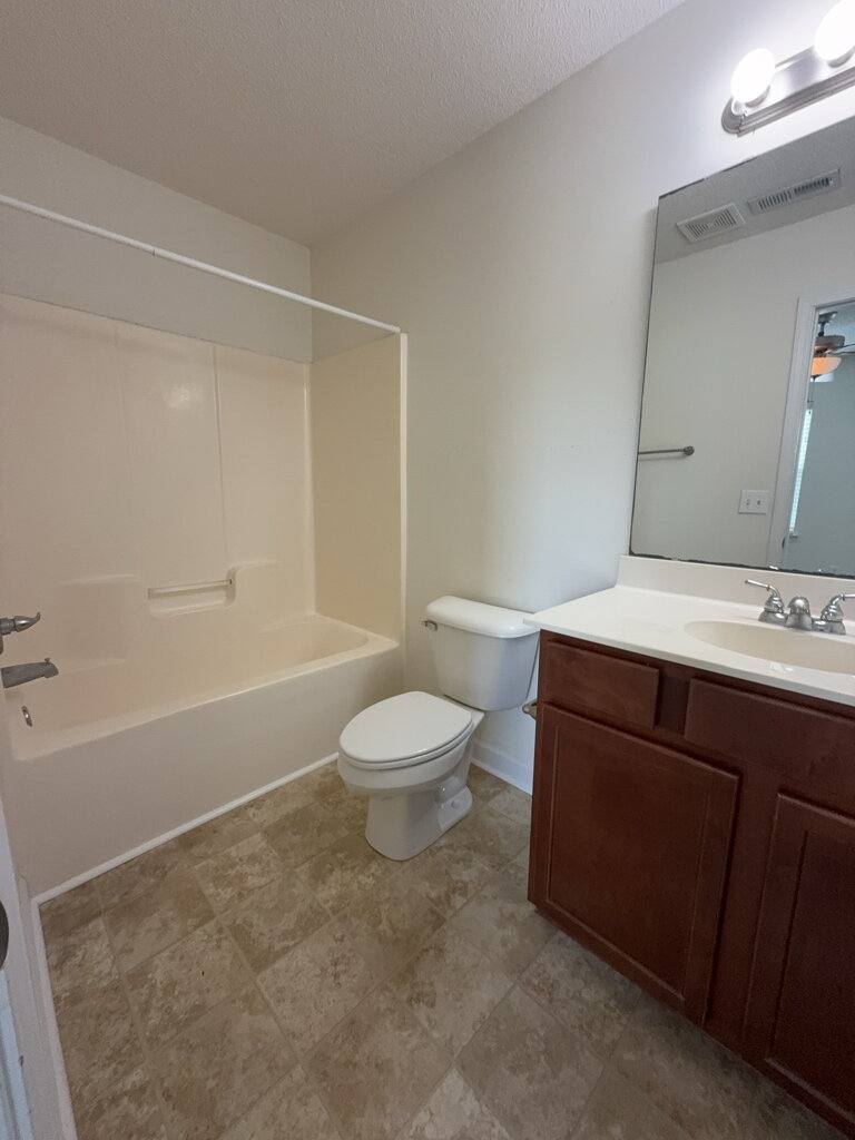 Townhouse for rent at 207 Lanieve Court #10, Hubert, NC 28539