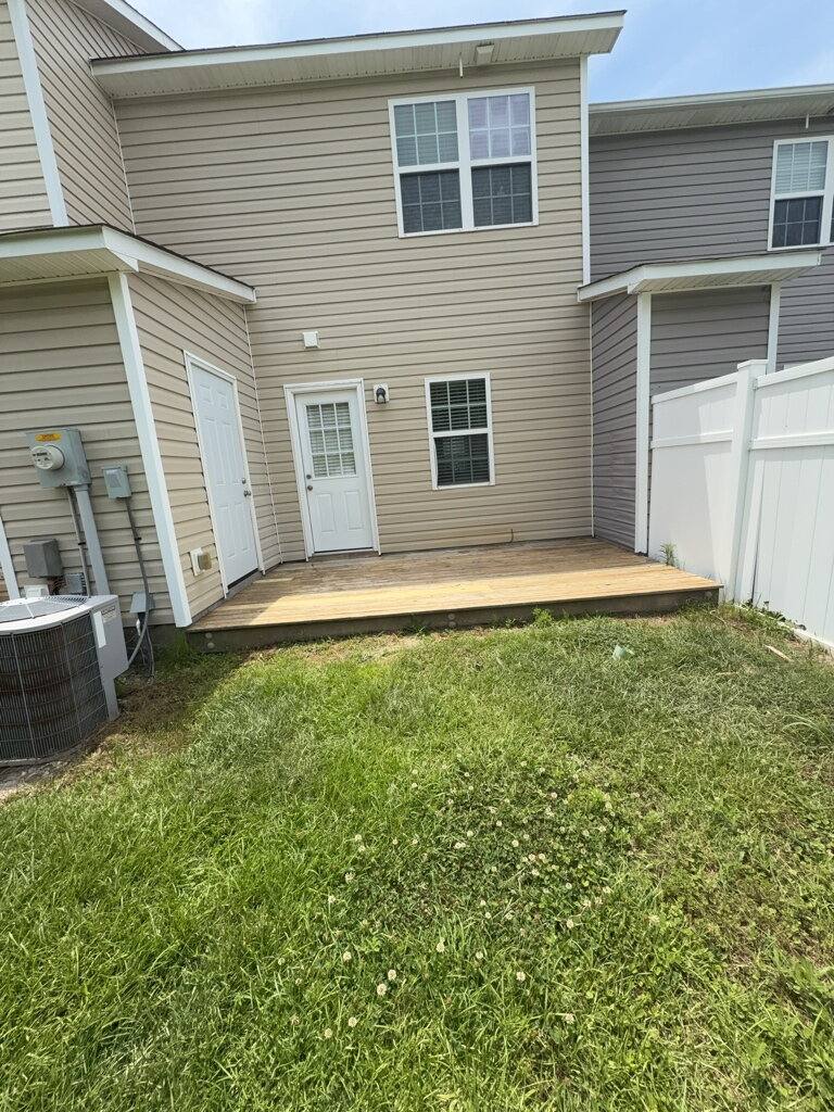 Townhouse for rent at 207 Lanieve Court #10, Hubert, NC 28539