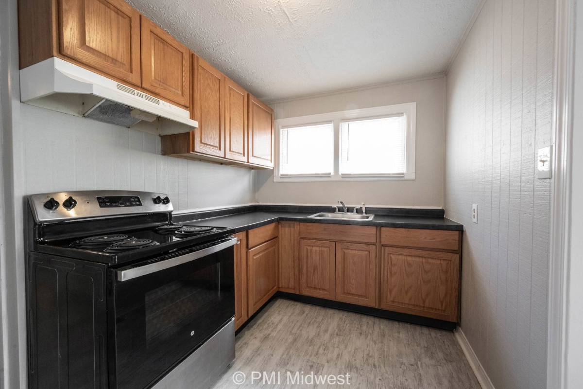 House for rent at 270 S Lasalle St, Indianapolis, IN 46201