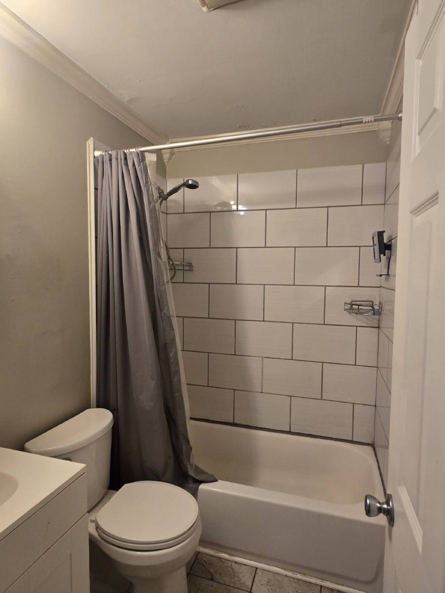 House for rent at 3901 Peachtree Ave Mk, Louisville, KY 40215