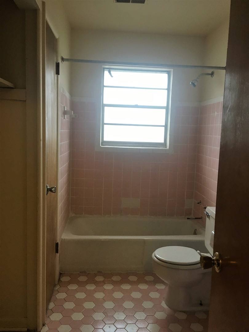 Apartment for rent at 107 E Adair St, Louisville, KY 40214