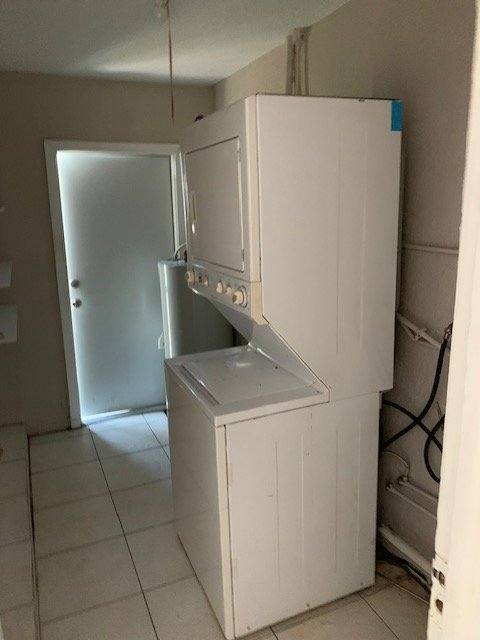 House for rent at 3190 48th Ave N, Saint Petersburg, FL 33714