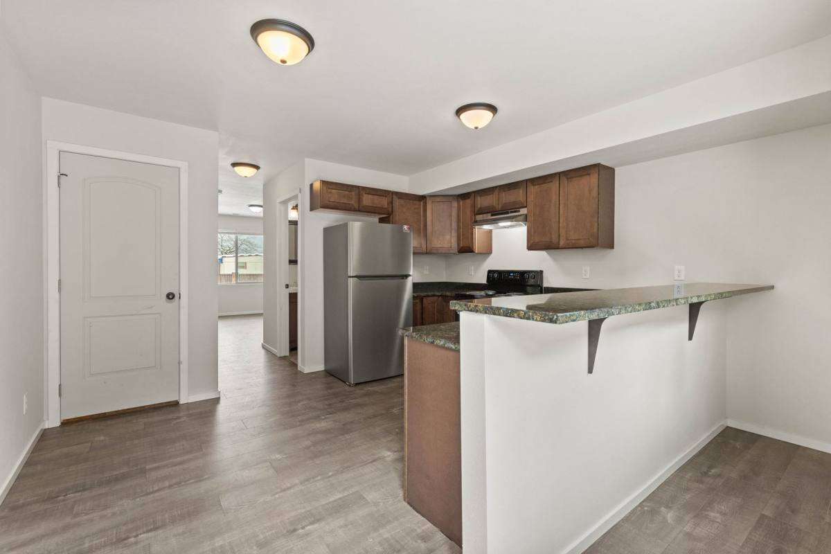 Townhouse for rent at 618 S Ivory, Spokane, WA 99202