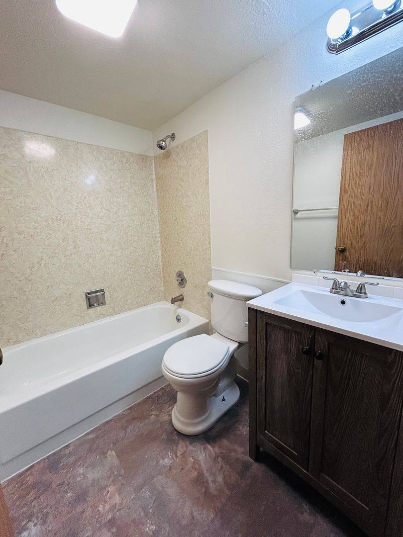 Apartment for rent at 690 NW Atalanta Way E104, Oak Harbor, WA 98277