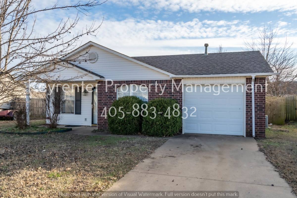 House for rent at 14906 E 89th Place N, Owasso, OK 74055