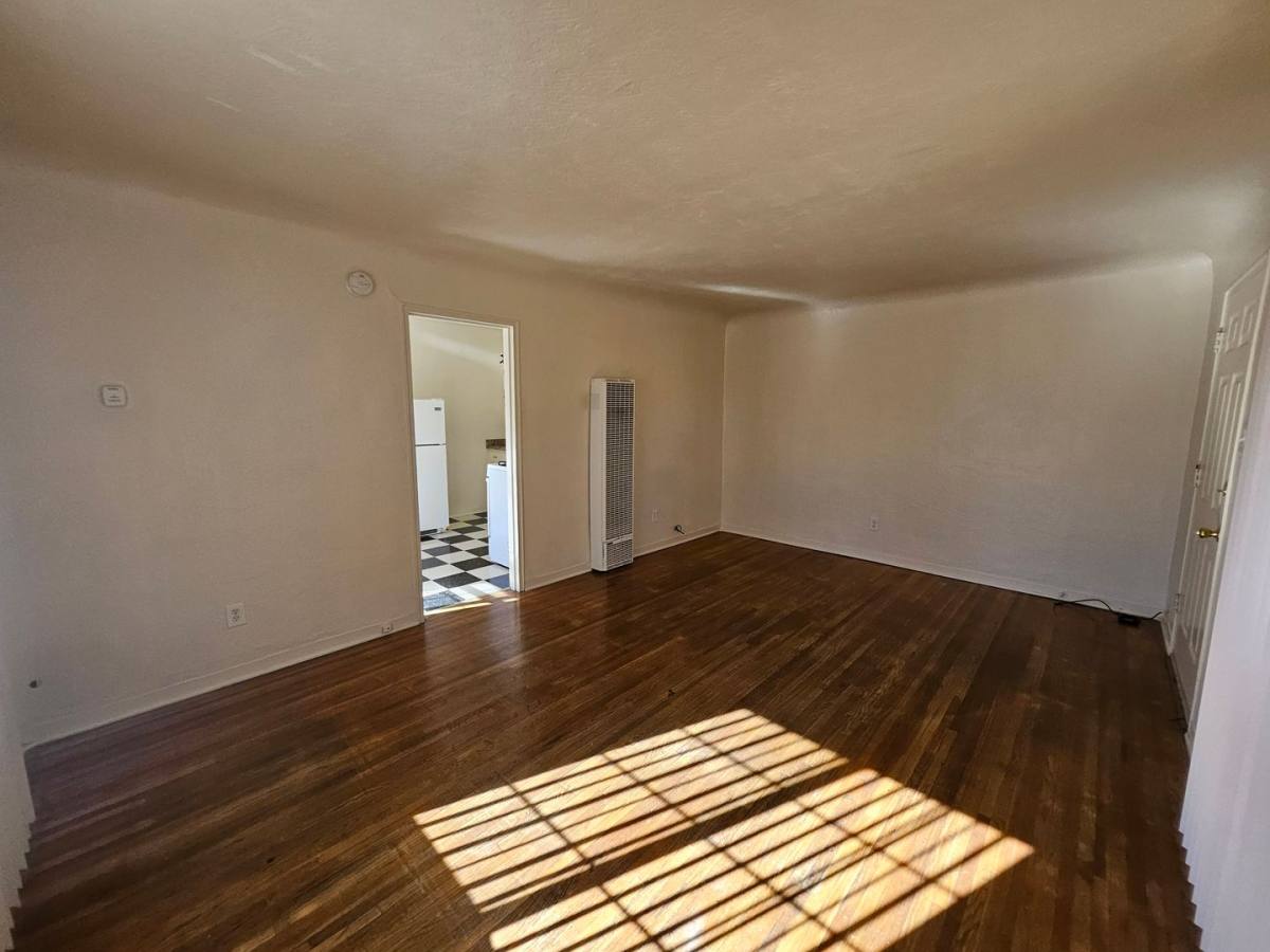Apartment for rent at 1101&1103 Wilmoore Dr SE, Albuquerque, NM 87106