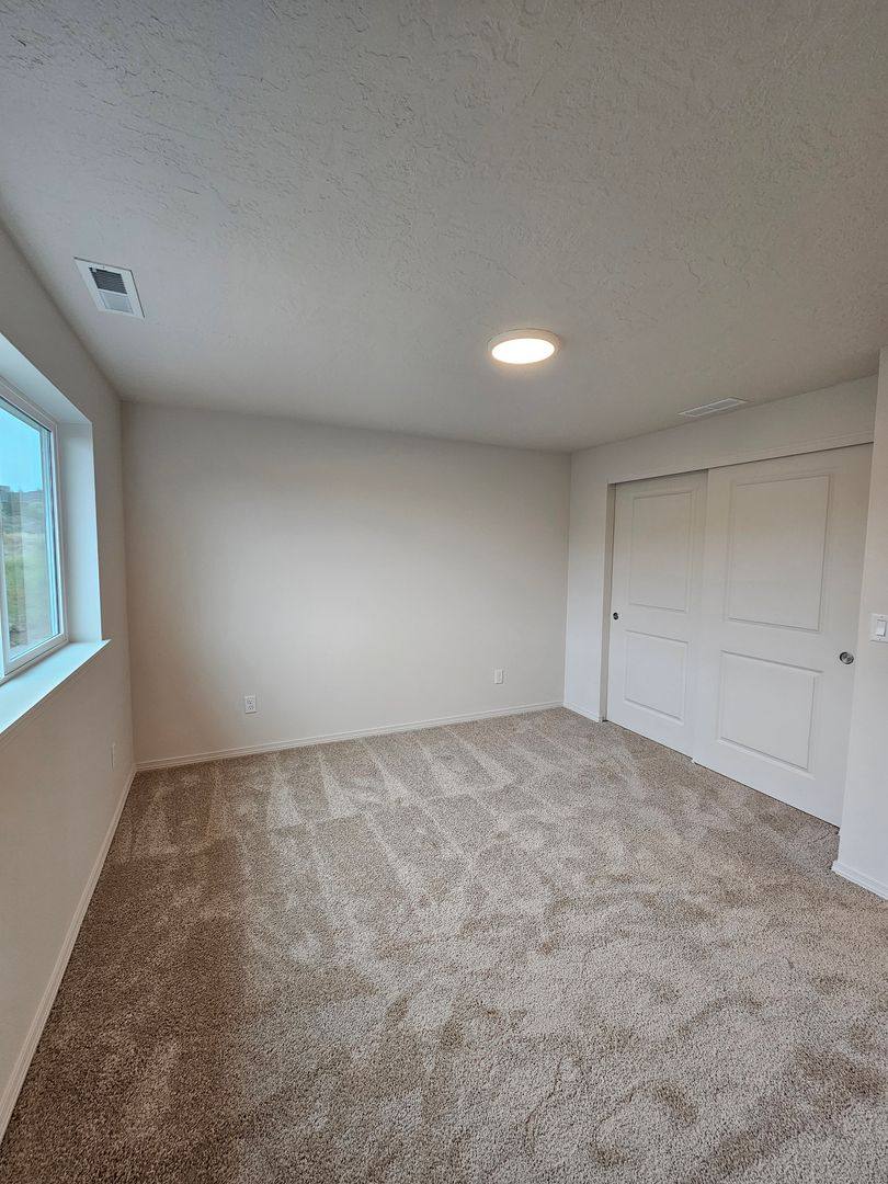 House for rent at 940 SE Starview Ave, Madras, OR 97741